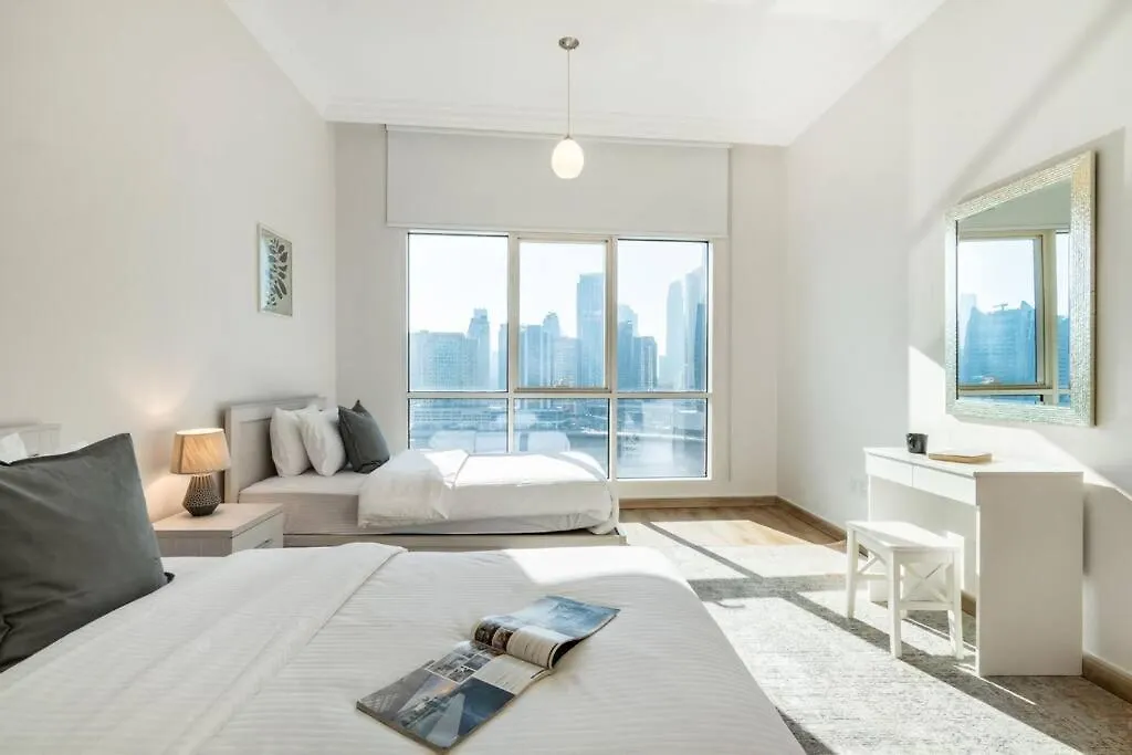 Daire First Class 1Br Stylish With Burj Khalifa View Dubai Birleşik Arap Emirlikleri